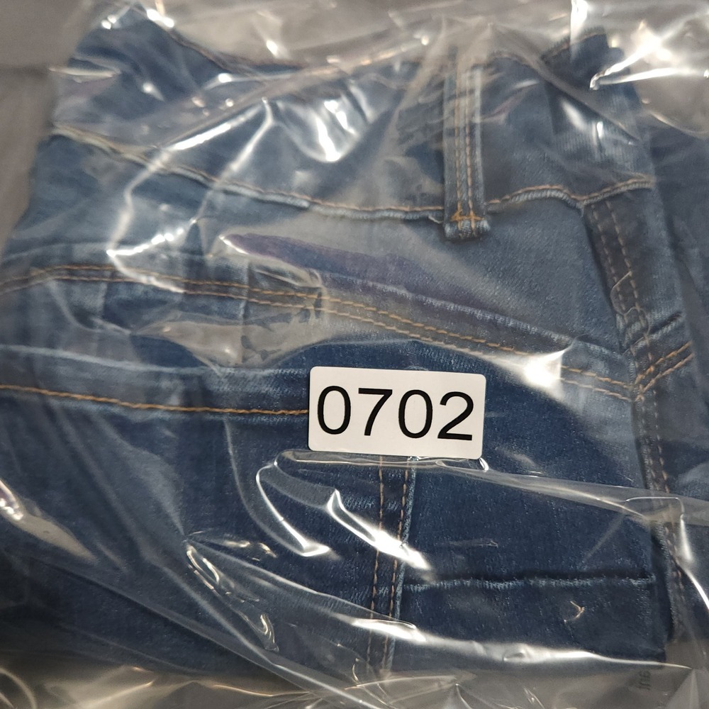Wax Jeans Juniors 0 24x26.5 Low Rise Skinny Distressed Medium Wash - Picture 13 of 13